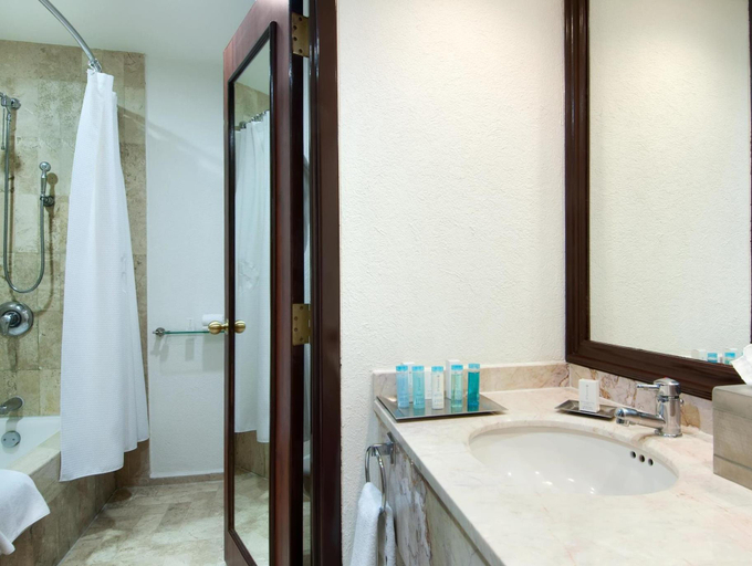 Bathroom 3, Hilton Mexico City Airport, Mexico City