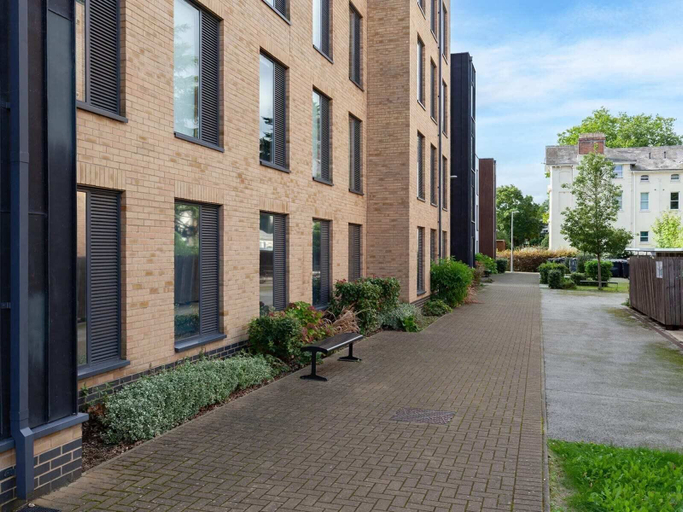 Exterior & Views 4, Student Only Kendrick Hall, Wokingham