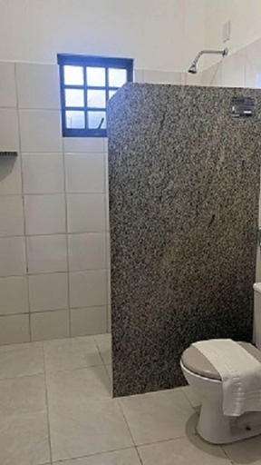 Bathroom 4, Pousada do Rio Turvo, Capitólio