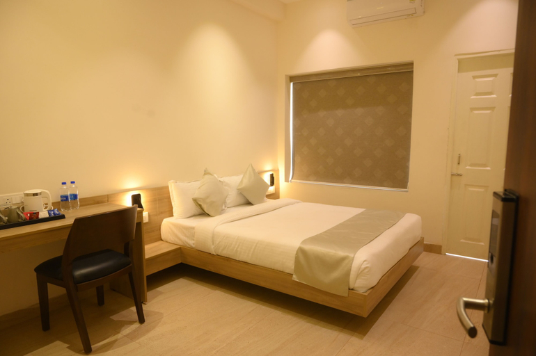 Bedroom 3, Zip By Spree Hotels Neelam Nakshatra, Sindhudurg