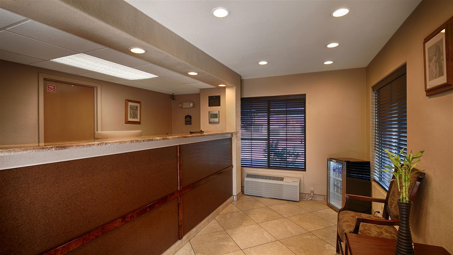 Public Area 2, Best Western Desert Inn, Graham