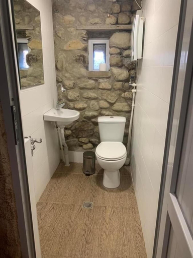 Bathroom, Golden Cradle, Dusheti