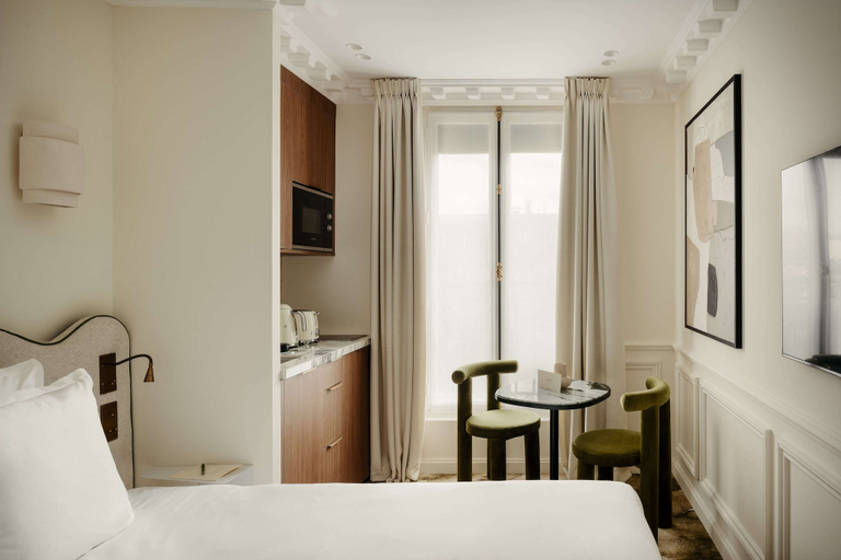 Bedroom 4, Hôtel Leon, Paris