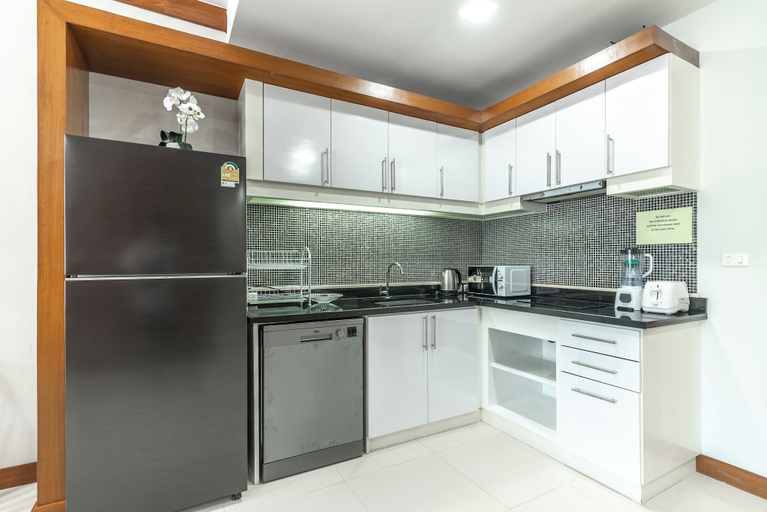Others 5, Q1 By Villacarte, Pulau Phuket