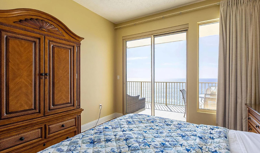Bedroom 2, Gulf Crest 2105b, Bay