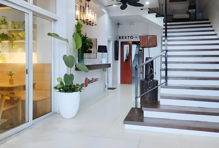 Public Area 3, RedDoorz @ Vine Molave, Molave