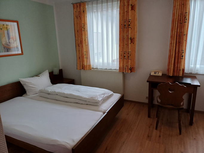 Bedroom 2, Landgasthof Adler, Sigmaringen