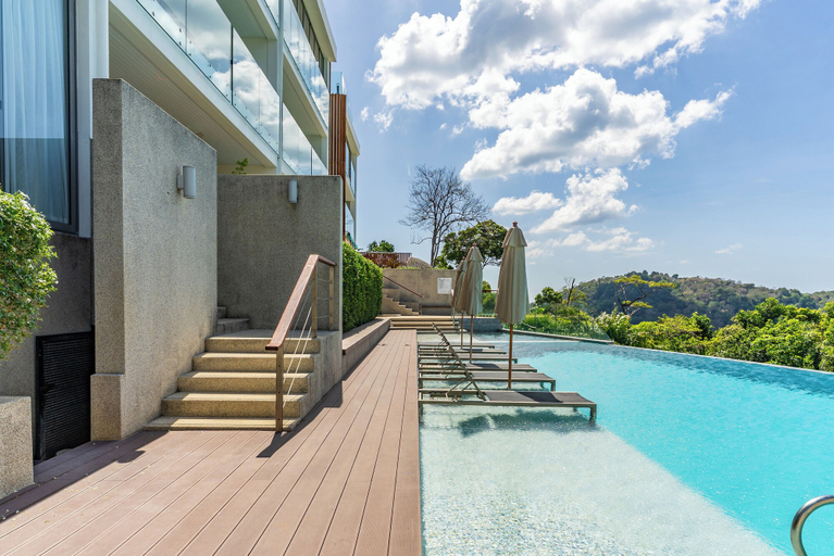 Sport & Beauty 4, Bluepoint 8/15 By Villacarte, Phuket Island