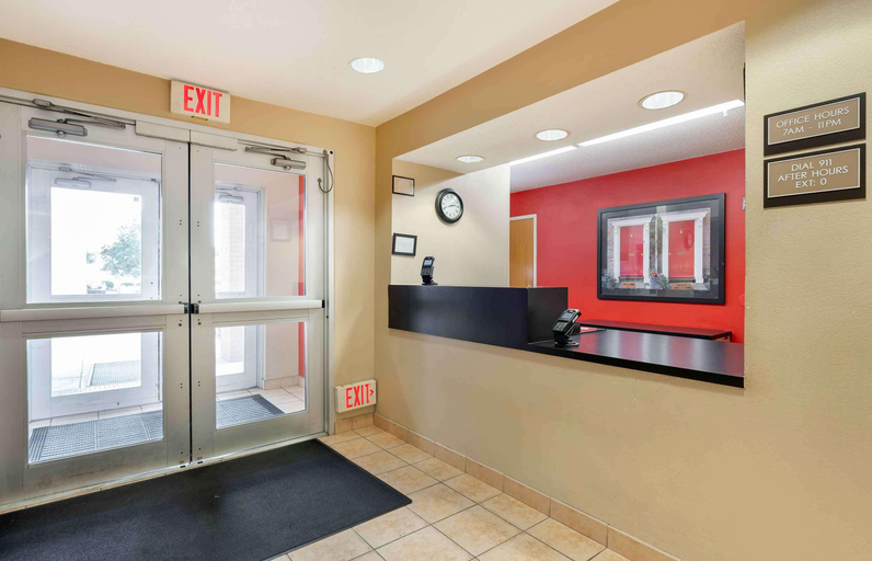 Public Area 2, Extended Stay America Suites Cincinnati Blue Ash Kenwood Rd, Cincinnati