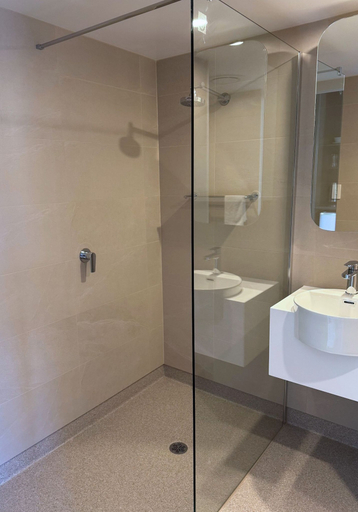 Bathroom 4, Brighton Hotel Motel, Brighton