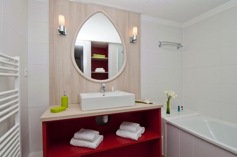 Bathroom 3, Residence Pierre & Vacances Premium Haguna, Pyrénées-Atlantiques