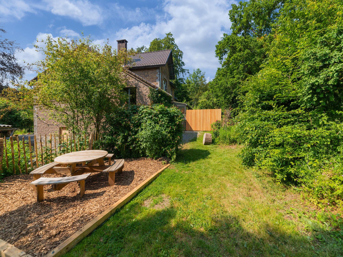 Others 4, Cosy holiday home in Modave with garden, Liège