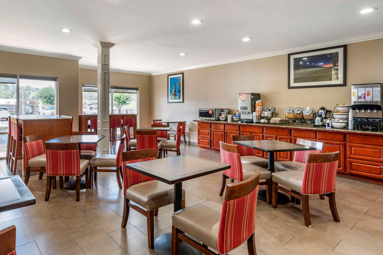 Food & Drinks 5, Comfort Inn Birmingham - Irondale, Jefferson