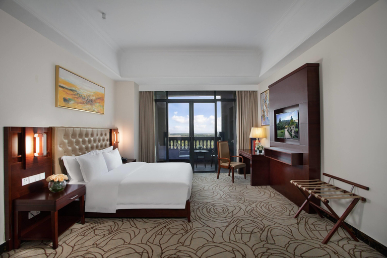 Bedroom 2, Wyndham Garden Haikou South, Haikou