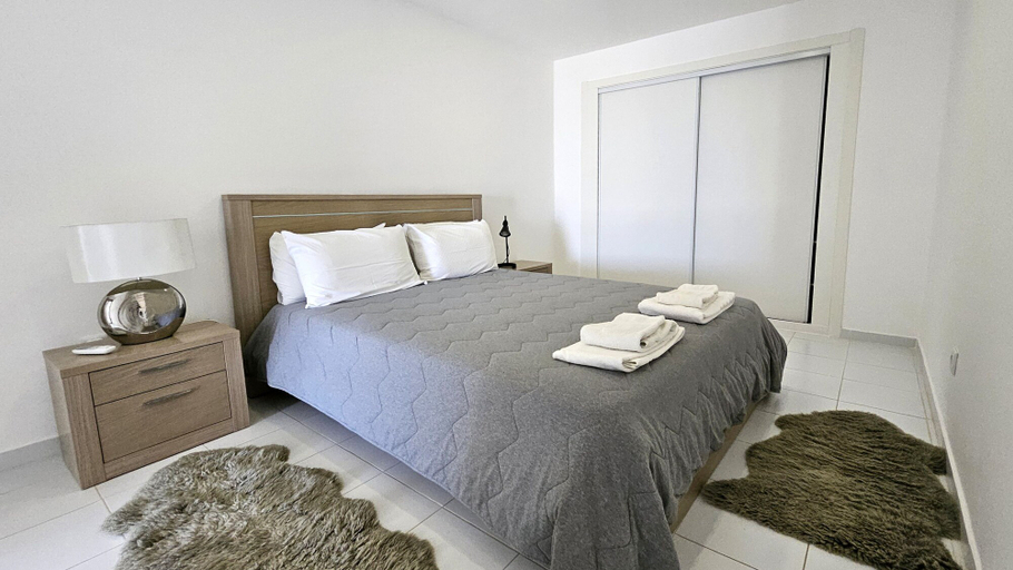 Room 4, Albufeira Blue Wave Retreat 64, Albufeira