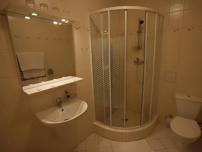 Bathroom 4, Hotel Za Vodou, Trutnov
