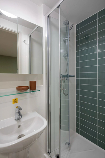 Bathroom, Student Only Nortons Student Living, Edinburgh