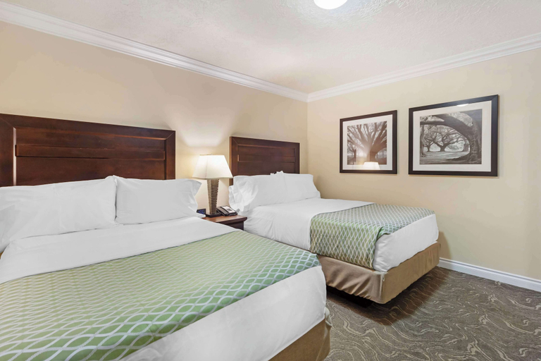 Bedroom 3, Best Western Plus Mirage Hotel & Resort, Division No. 17