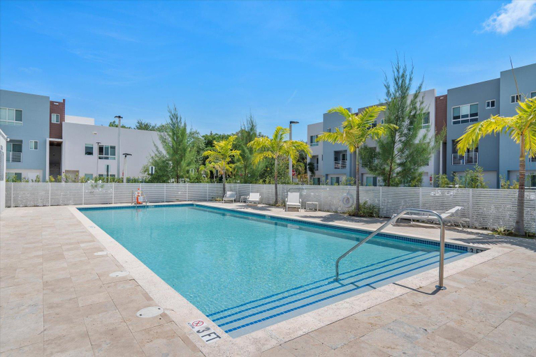 Sport & Beauty 2, Lofts of Aventura, Miami-Dade