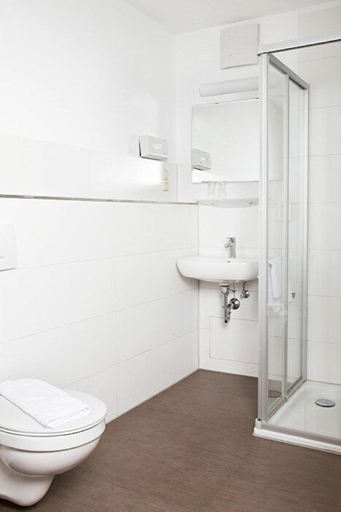 Bathroom 3, Hotel Residenz, Ravensburg