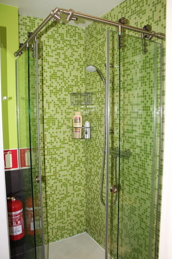 Bathroom 4, SEAFRONT LUXURY STUDIO - by SanSebastianApartments.es, Guipúzcoa
