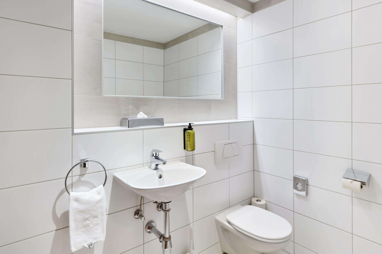 Bathroom 4, Austria Trend Hotel Europa Graz, Graz
