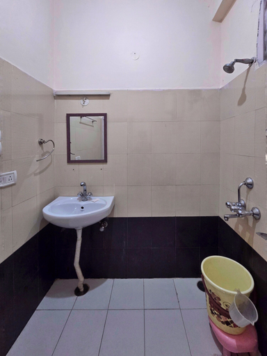 Bathroom 4, Hotel City Gold - Hotel in Dharamshala, Kangra