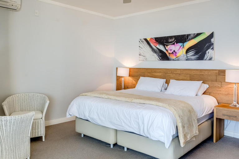 Room 4, Secure Supreme Artistic Sea View 3bed Sunset Loft, City of Cape Town