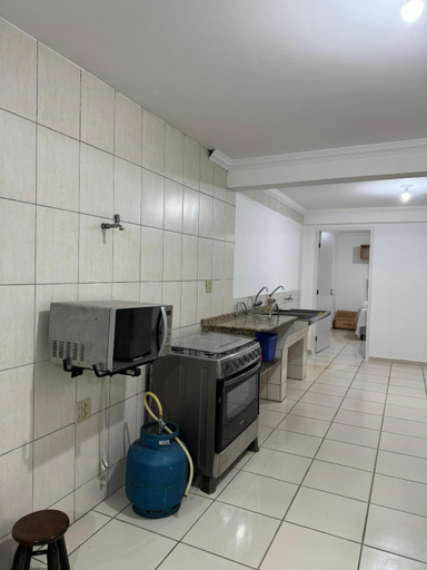 Others 3, Apartamento da Nana, Sete Barras