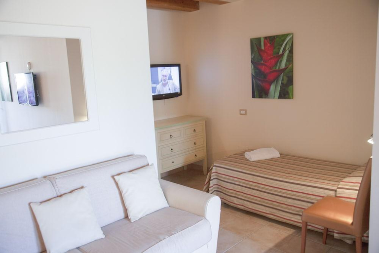 Bedroom 3, Villa Barbarina - Nature Resort with Pool & Restaurant - Alghero, Sassari