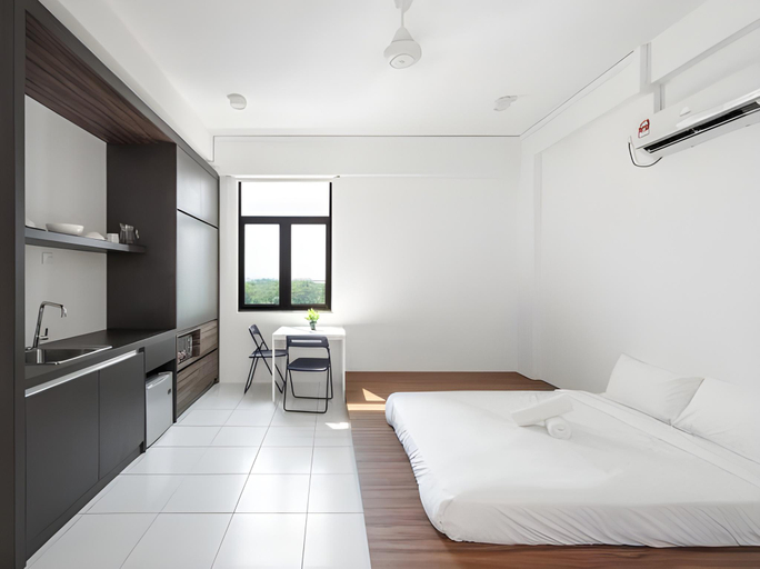 Bedroom 2, Imperio Professional Suite by IMPERIO, Pokok Sena