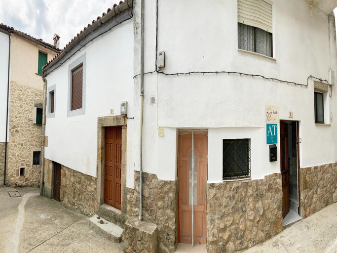 Others 5, Holiday Home in Villamiel with Mountain Views, Cáceres