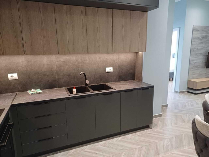Others 5, Regal Luxury Apartments, Sarandës