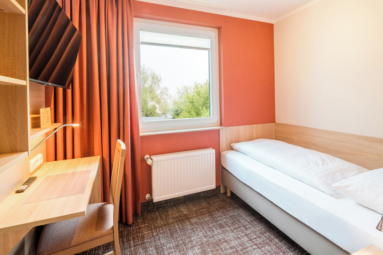 Bedroom 4, Hotel Rennschuh, Göttingen