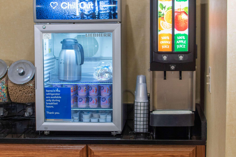 Food & Drinks 5, Comfort Inn Sioux City South, Woodbury
