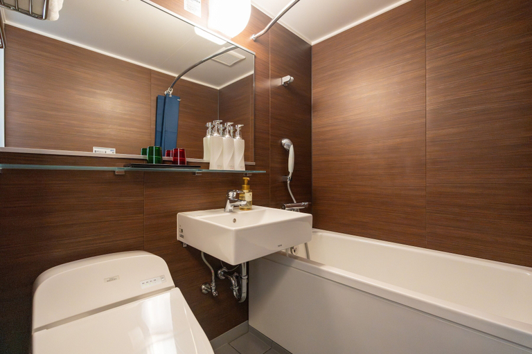 Bathroom 5, Hotel AQUA CITTA Naha, Naha