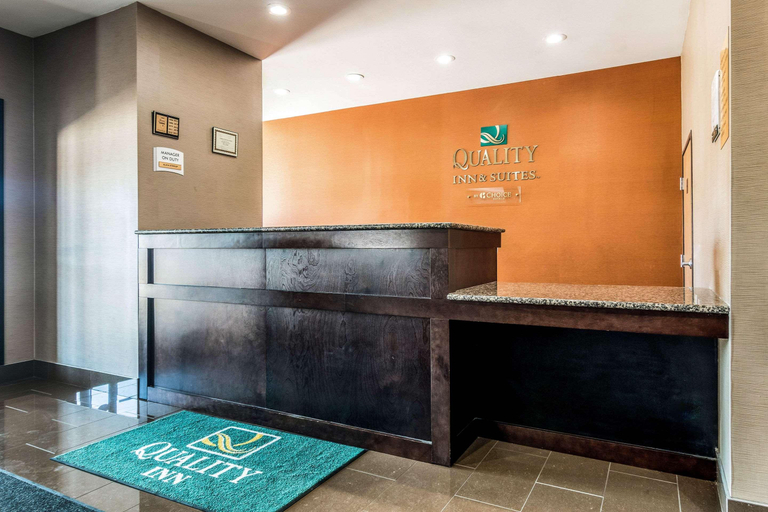 Public Area 2, Quality Inn & Suites Salem near I-57, Marion