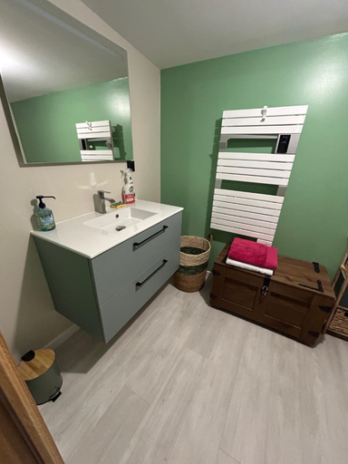 Bathroom 4, Gites Rozanna avec acces detente SPA JACUZZI, Manche