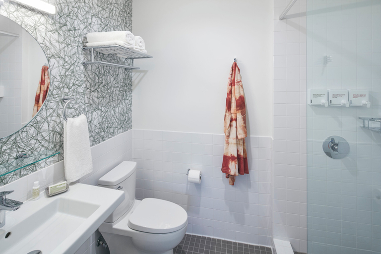 Bathroom 3, The Longleaf Hotel, Wake