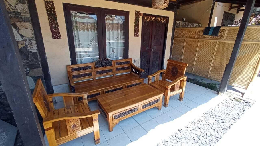 Others 4, Bale Sasak, Lombok