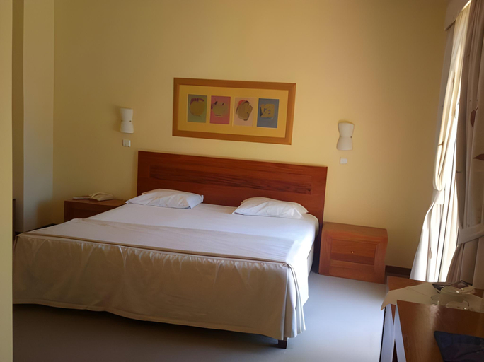 Bedroom 3, Hotel Euro Moniz, Porto Moniz