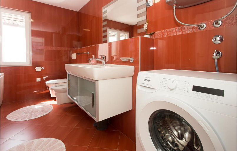 Others 3, Stunning Apartment In Podgrade With Wifi, Omiš
