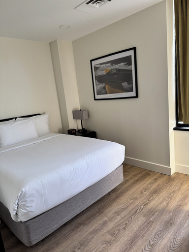 Bedroom 3, Dev Hotel and Conference Centre, Stormont, Dundas and Glengarry