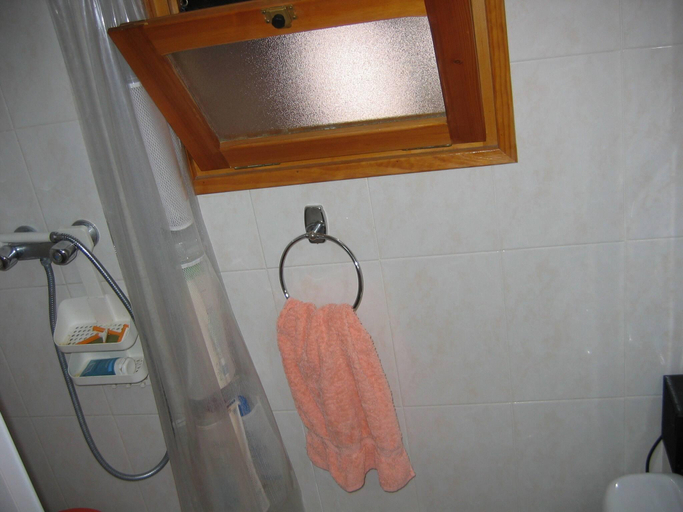 Bathroom 2, Casa De Maestro costa Dorada, Tarragona