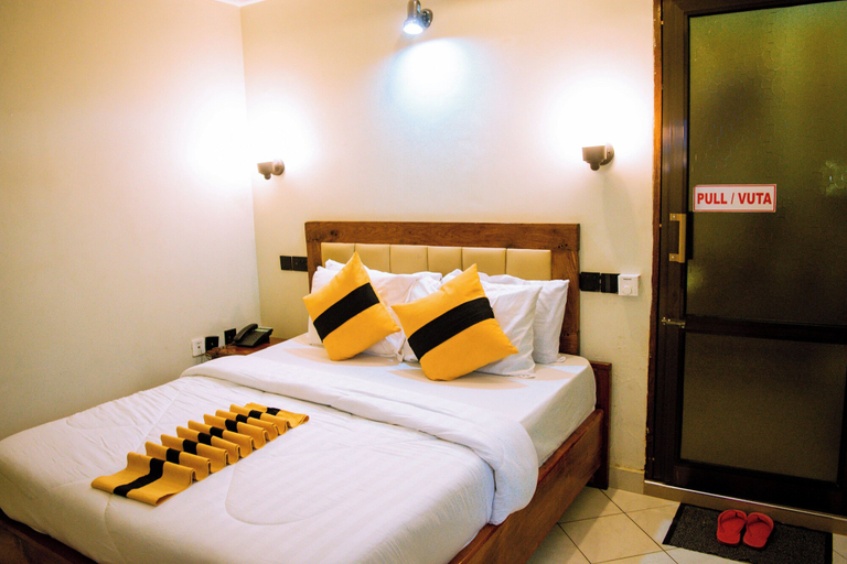 Bedroom 2, MARK-A GARDEN HOTEL KAWE, Kinondoni