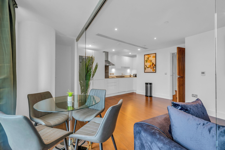 Others 4, MySquare Apartments Canary Wharf, London