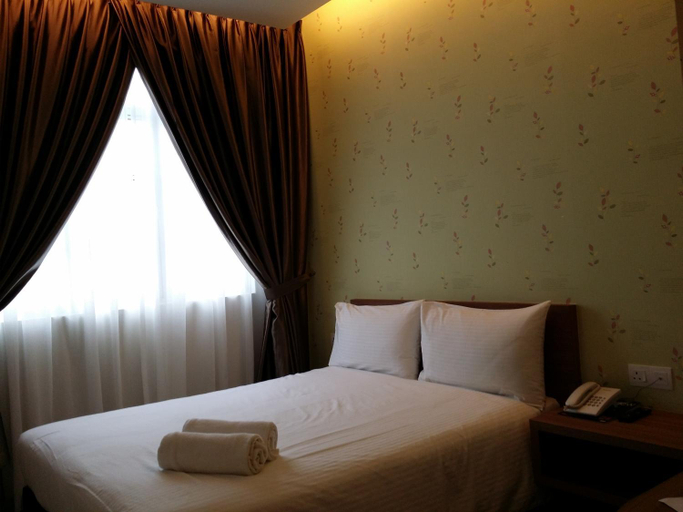Bedroom 12