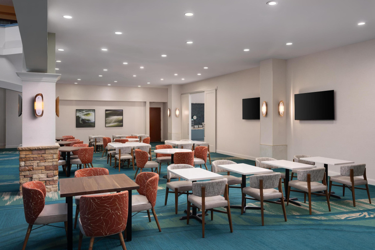 Food & Drinks 5, Embassy Suites by Hilton San Marcos Hotel Conference Center, Hays