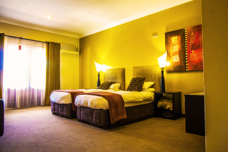 Bedroom 3, Coyotes Hotel and Conference Centre, Ehlanzeni