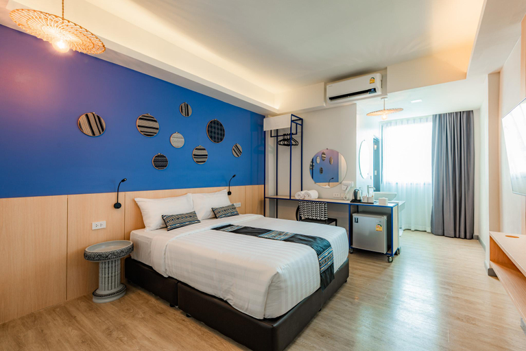 Bedroom, Luck Thai Hotel, Muang Chiang Mai